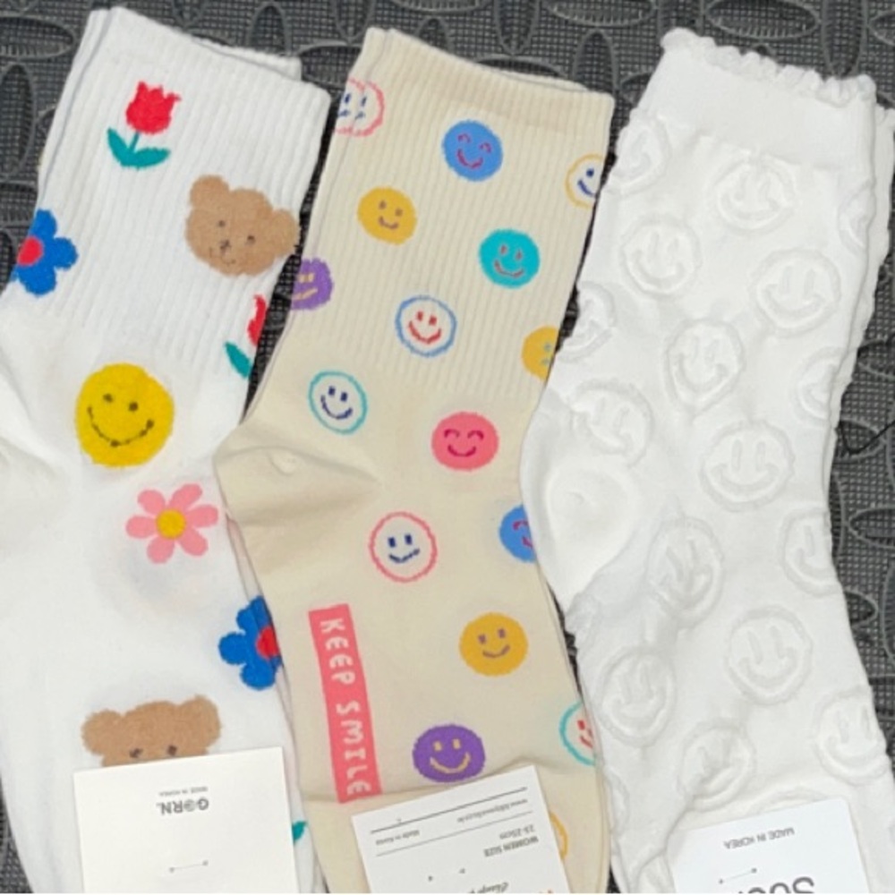 Smiley Face Patterned Socks Set